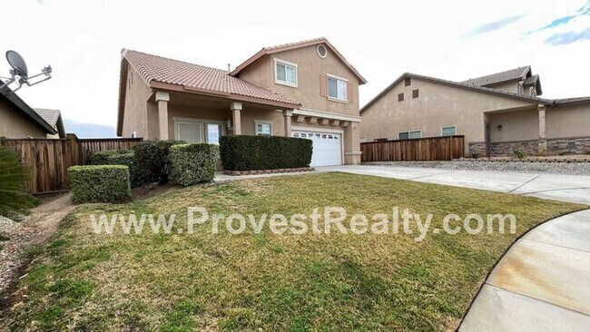 Foto del edificio - 3 Bed, 2.5 Bath Victorville Home!!