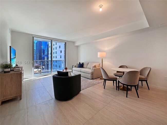 Foto del edificio - 77 SE 5th St