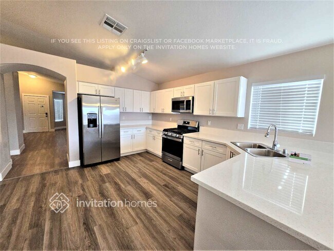 Foto del edificio - 6240 Branded Brook Ave