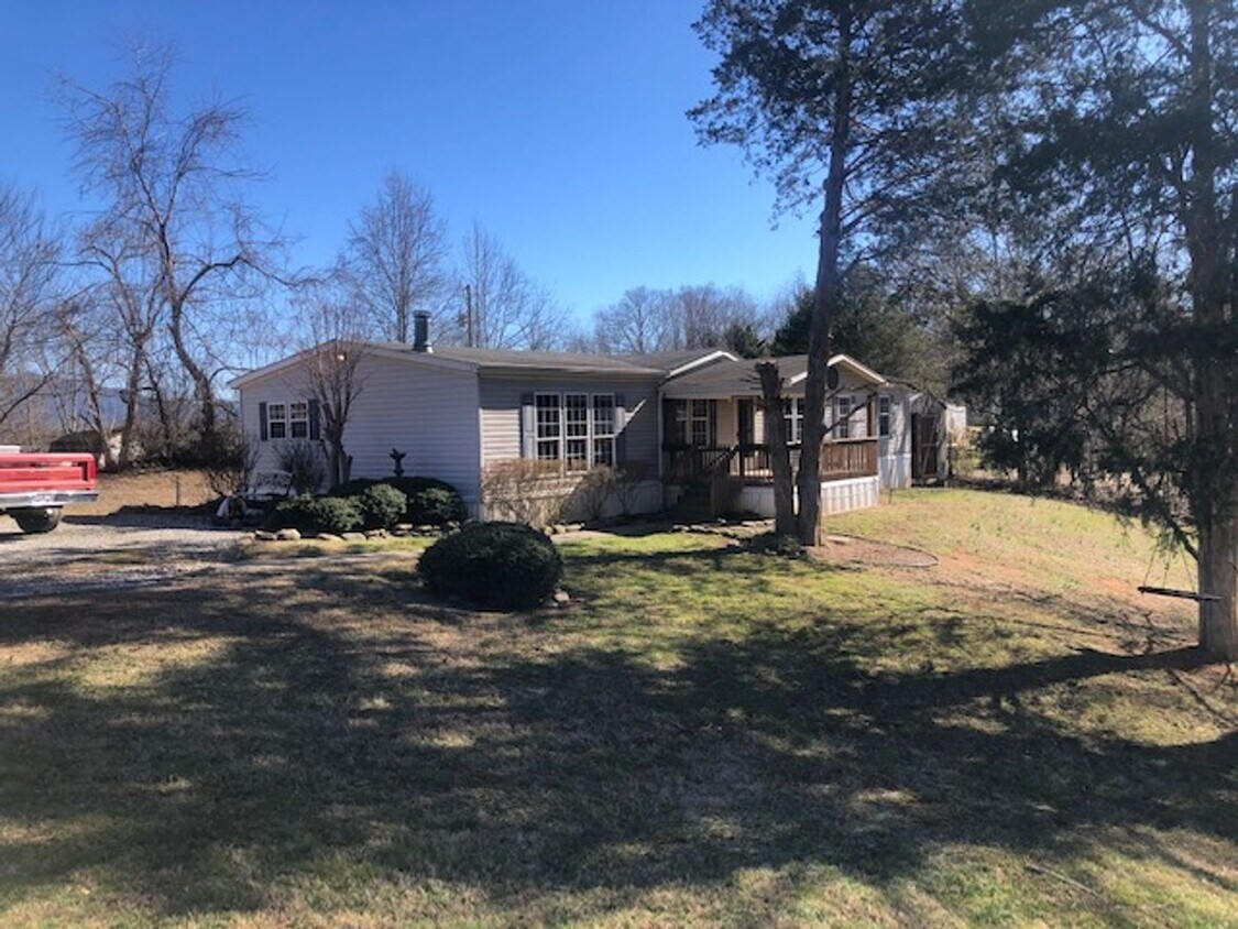 7256 Old Tuckaleechee Pike; Townsend TN 3... House Rental in Townsend