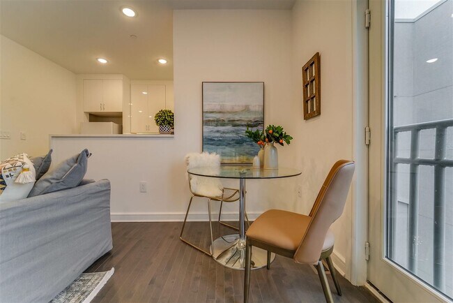 Foto del edificio - 974 Summit Ave