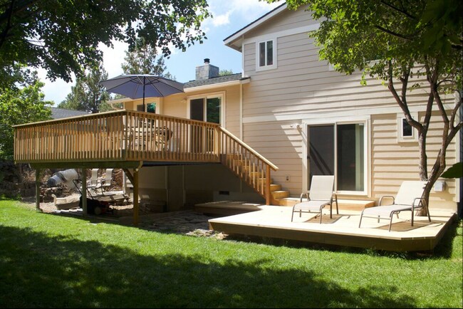 Building Photo - 2157 NE Wells Acres Rd
