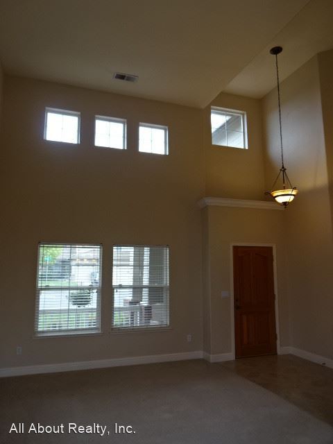 Foto del edificio - 4 br, 3 bath House - 1853 TALON ROAD