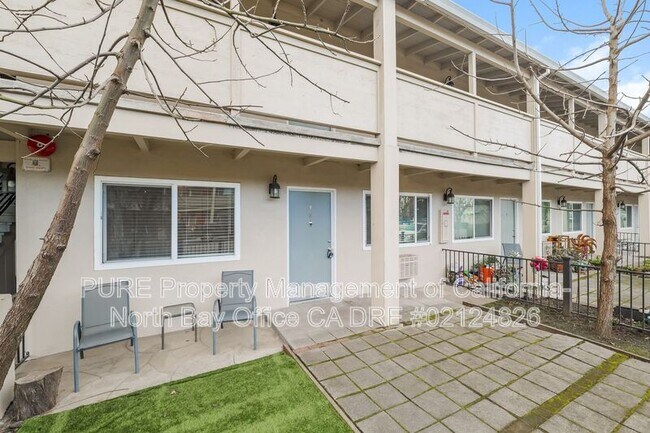 Foto del edificio - 560 Dexter St