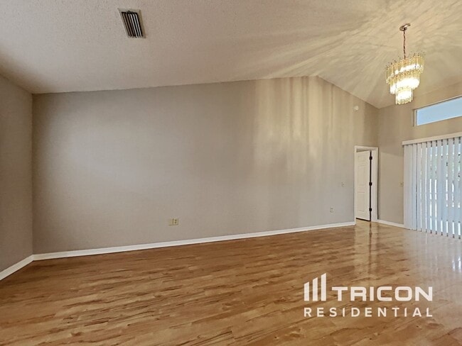 Building Photo - 14638 Coronado Dr