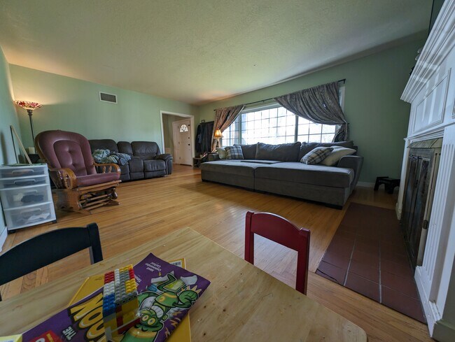 Building Photo - 2135 Greely Dr