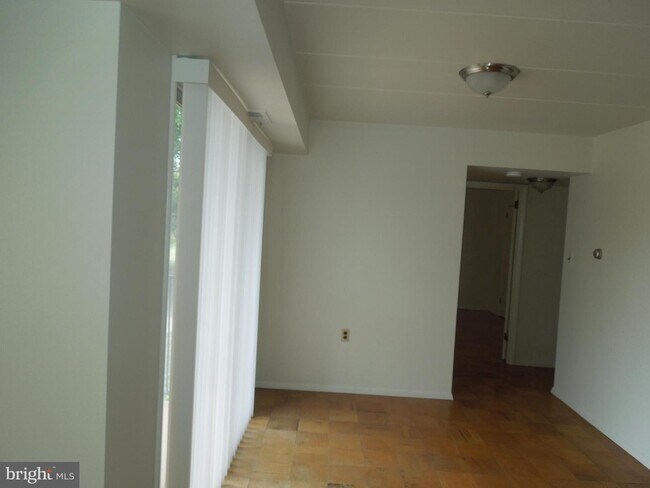 Foto del edificio - 125 L CLUBHOUSE Dr SW