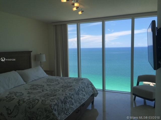 Building Photo - 16699 Collins Ave