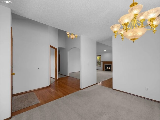 Building Photo - 15517 SE Bybee Dr