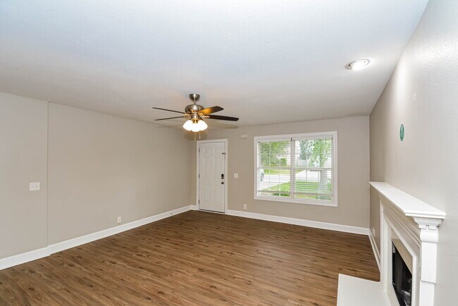 Building Photo - 948 Lavergne Ln