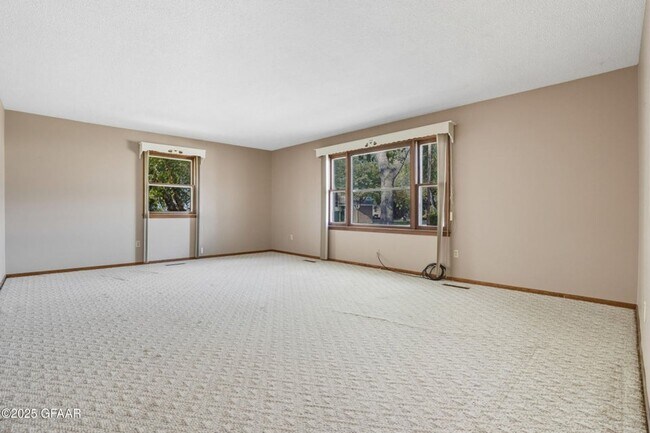 Foto del edificio - 322 N 7th St