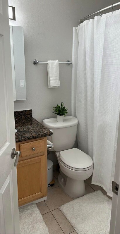 Foto del edificio - 14850 Oka Rd