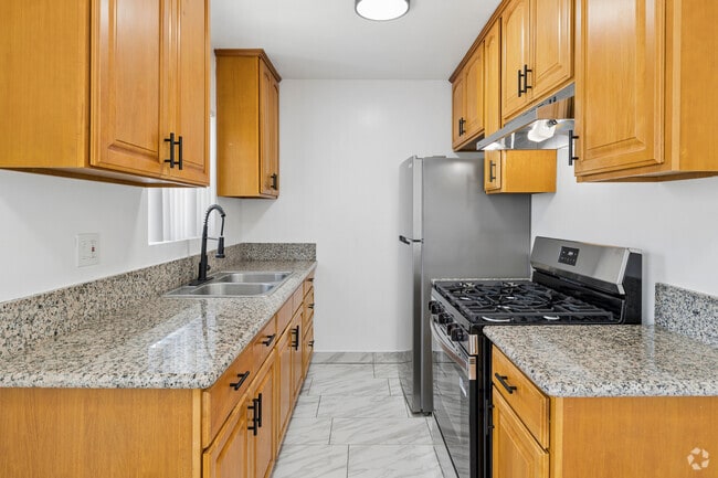 Interior Photo - 2931 W. 141st Place