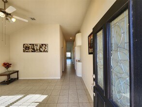 Building Photo - 12708 S Shore Dr