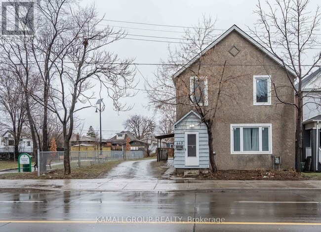 Building Photo - 449 Kenilworth Ave N