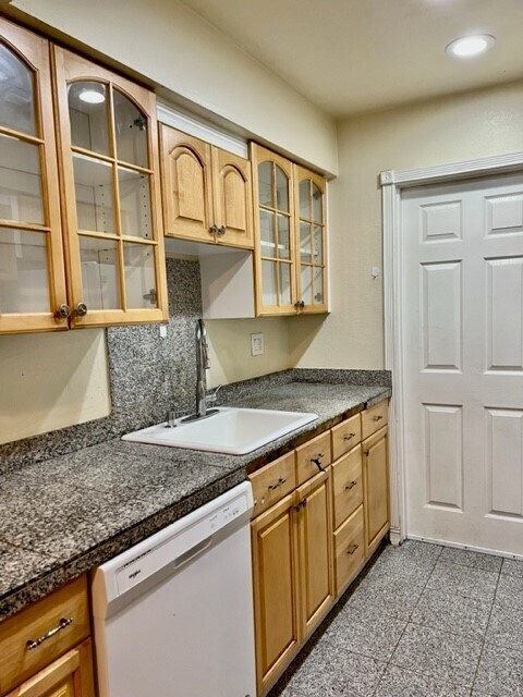 Foto del edificio - 1435 Del Rio Cir