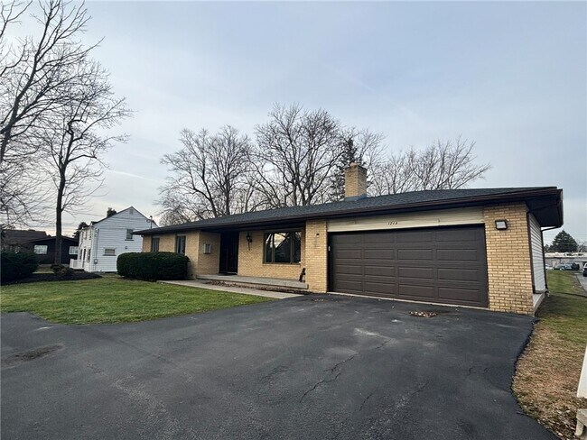 Foto del edificio - 1289 Creek St