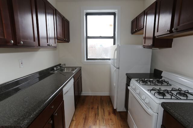 Foto del edificio - 836 W Waveland