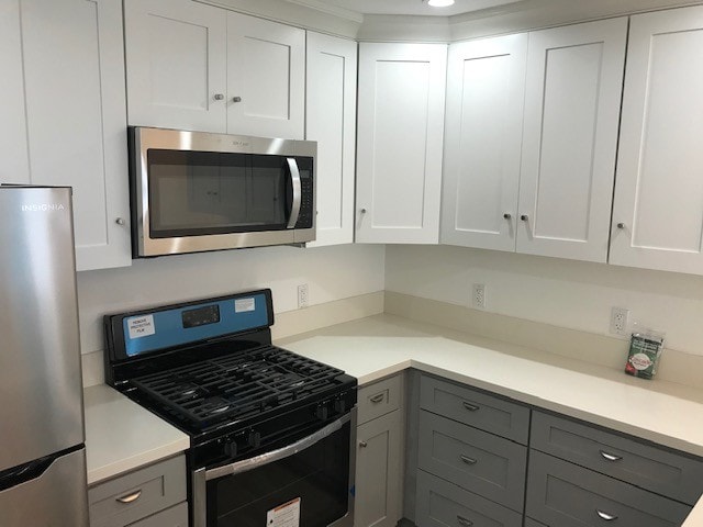 Newly remodeled kitchen!! - 1060 Olive Ave