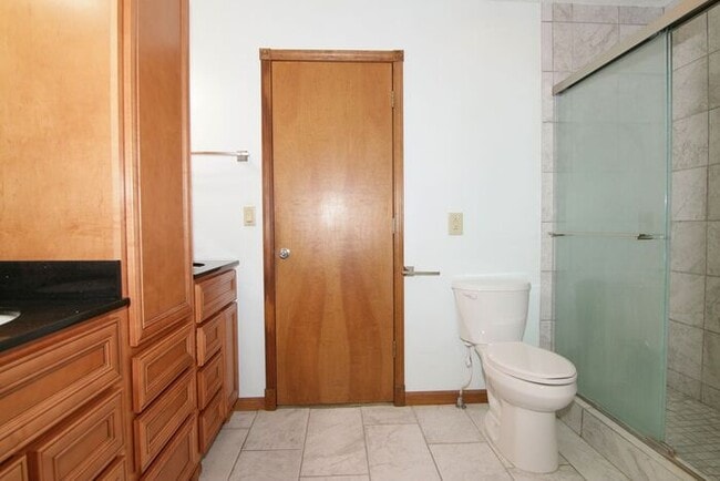 Building Photo - GREAT, 3 BEDROOM, 2.5 BATH HOME IN WARREN TOWNSHIP!