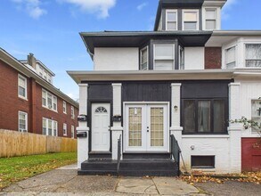 Building Photo - 2318 N 5th St