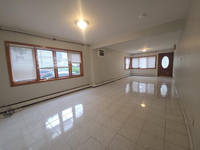 Foto del edificio - 1200 86th St
