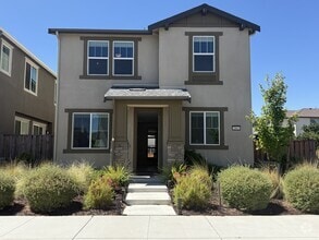 Building Photo - 2062 Cottonwood St