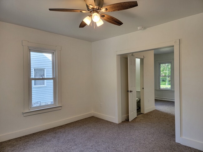 Building Photo - 209 Leaman St