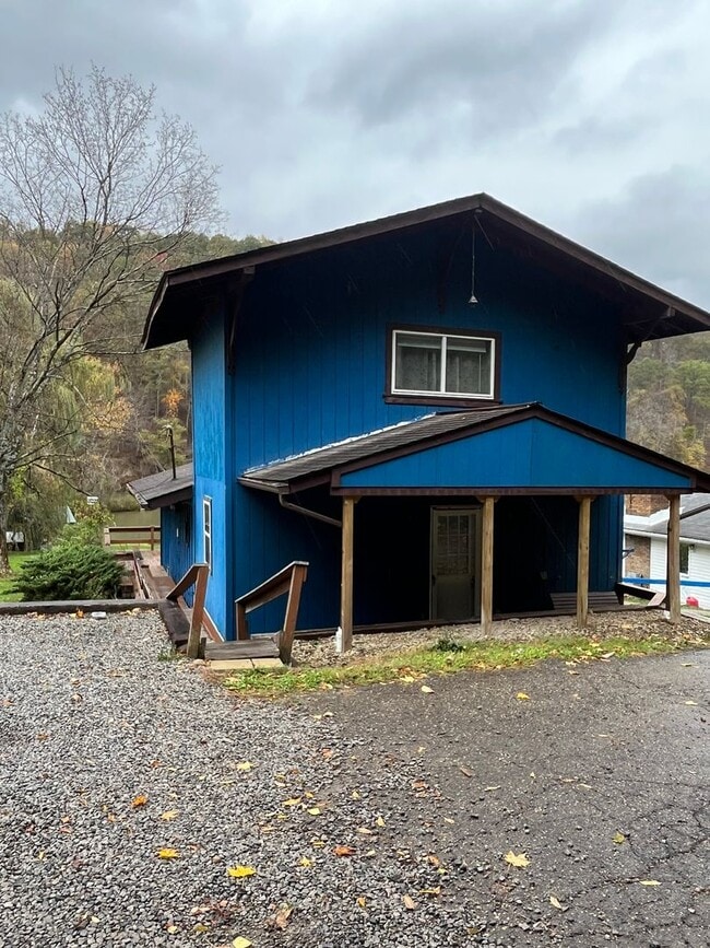 Building Photo - 3793 Township Rd 242