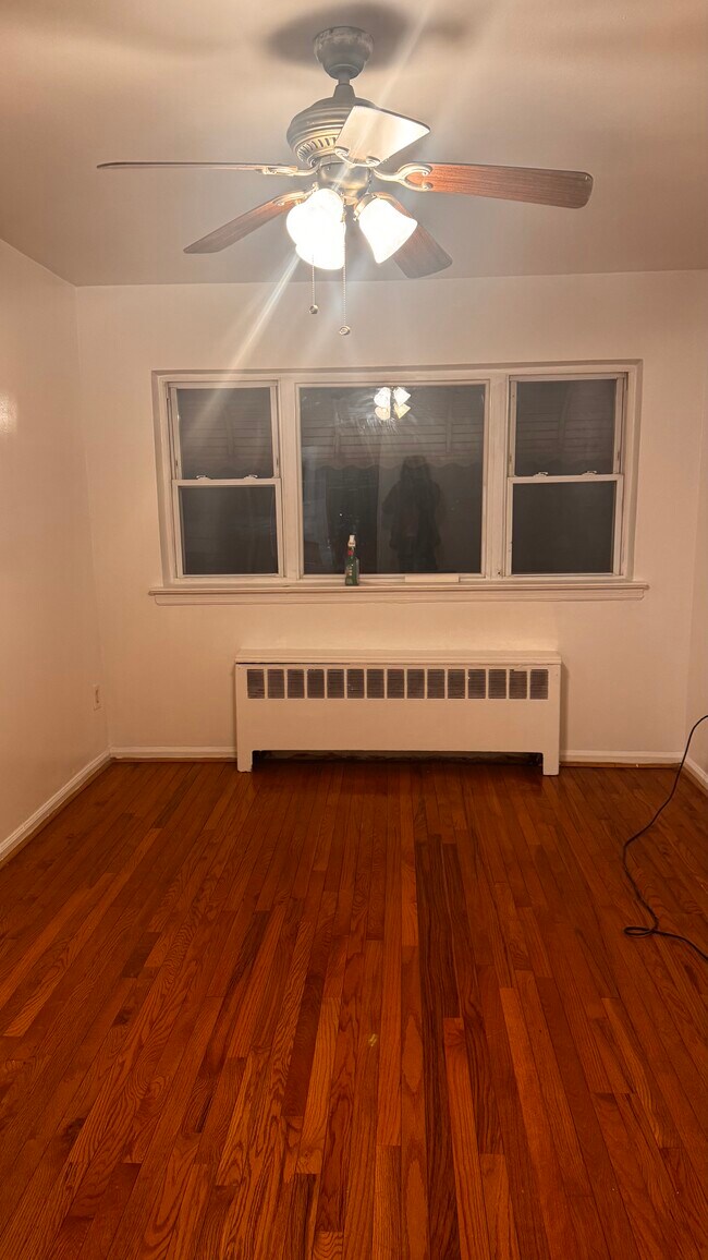 Building Photo - 1320 Thieriot Ave