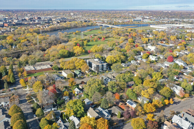 Location Northeast - Sawyer Apartments