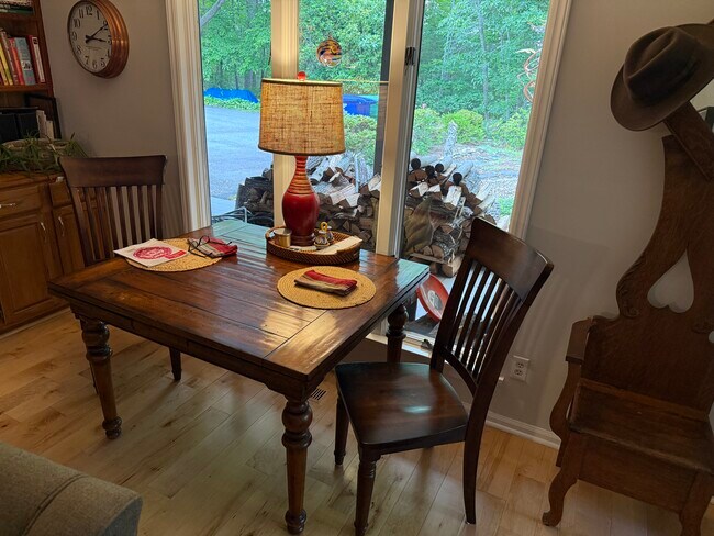 Área de cocina, sala de estar - 45 Pentland Hills Dr