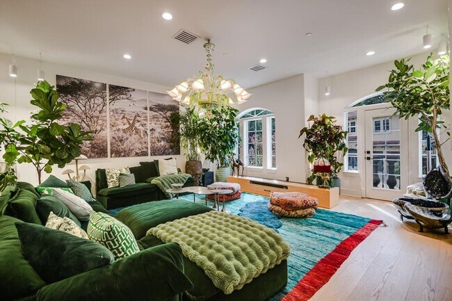 Foto del edificio - 1529 Barton Springs Rd