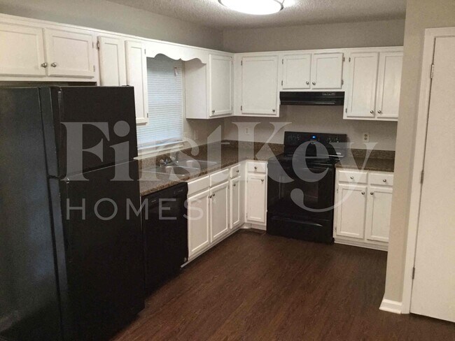 Building Photo - 1775 Independence Dr