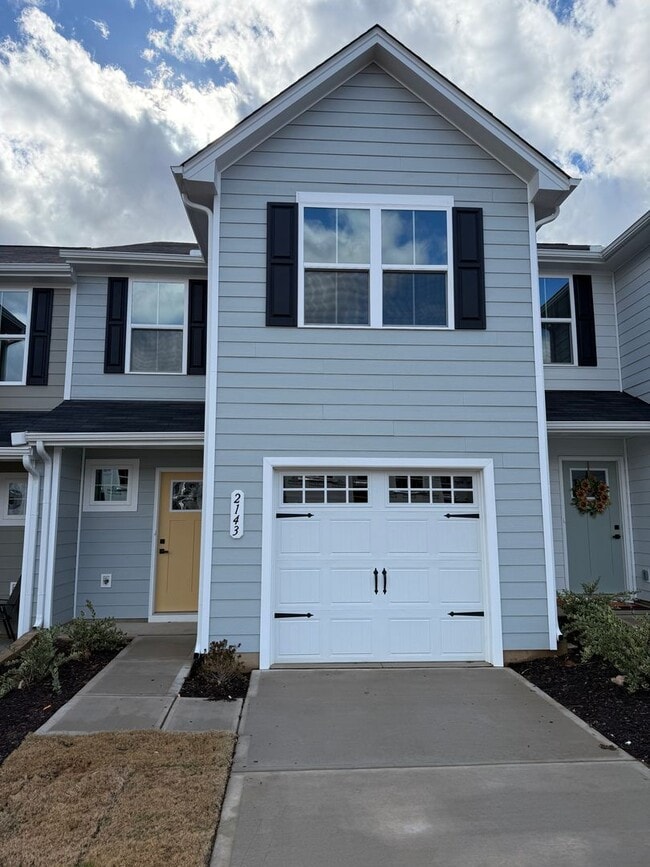 Building Photo - 2143 Stephens Farm Dr