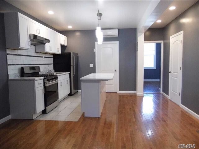 Primary Photo - 27 O Brien Pl