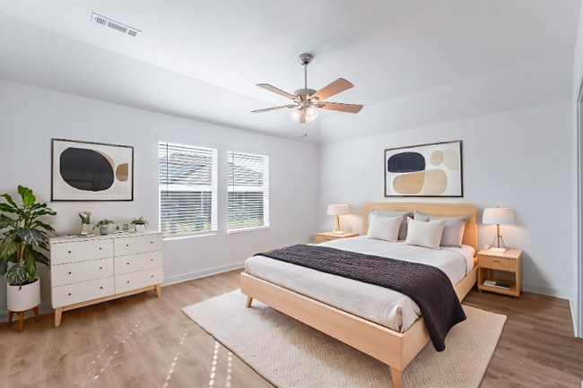 Building Photo - 4651 W Aurora St