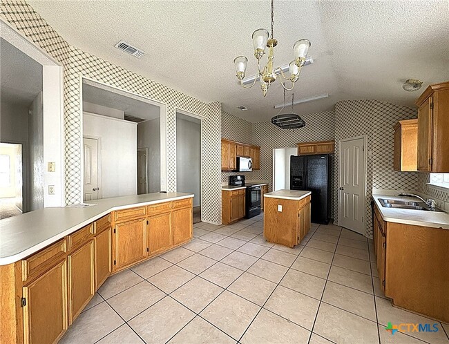 Building Photo - 607 Ottawa Dr