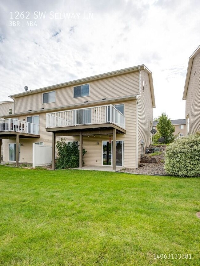 Foto del edificio - 1262 Selway Ln