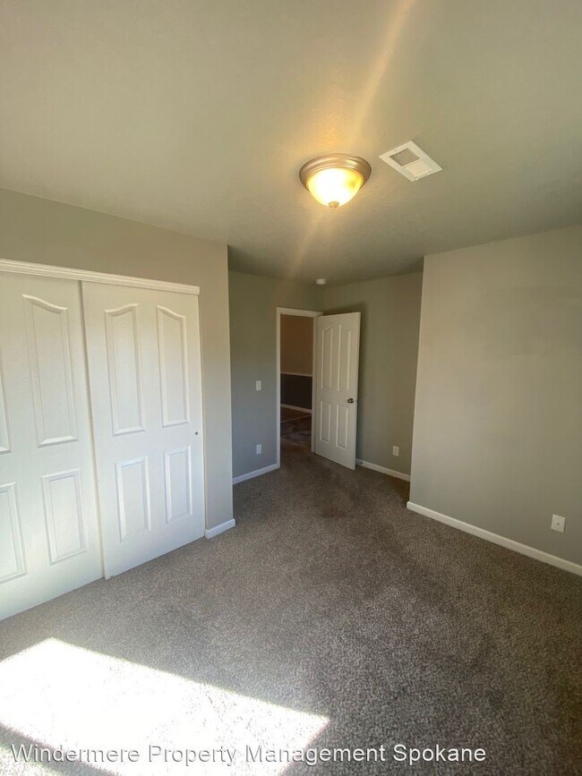 Foto del edificio - 3 br, 2 bath House - 17204 N Nevada Ln