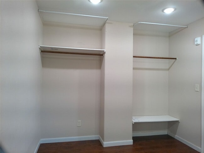 Foto del edificio - 22262 Adams St