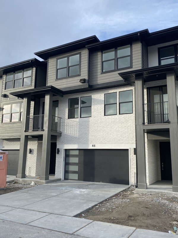 Building Photo - 83 E Sitka Creek Cove