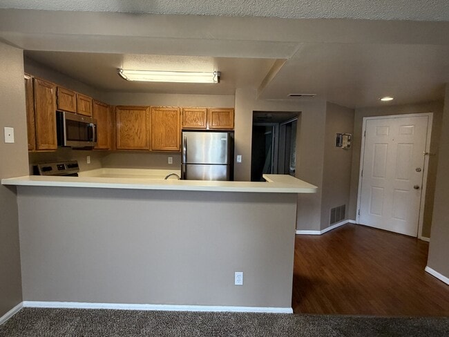 Building Photo - 3624 Iguana Dr