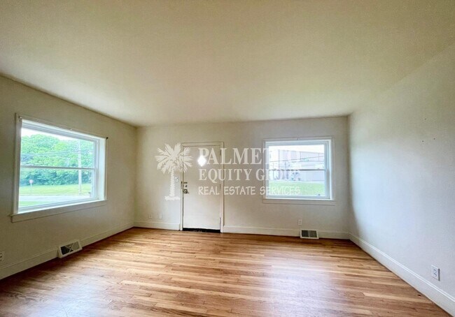 Foto del edificio - 405 Richardson Ave
