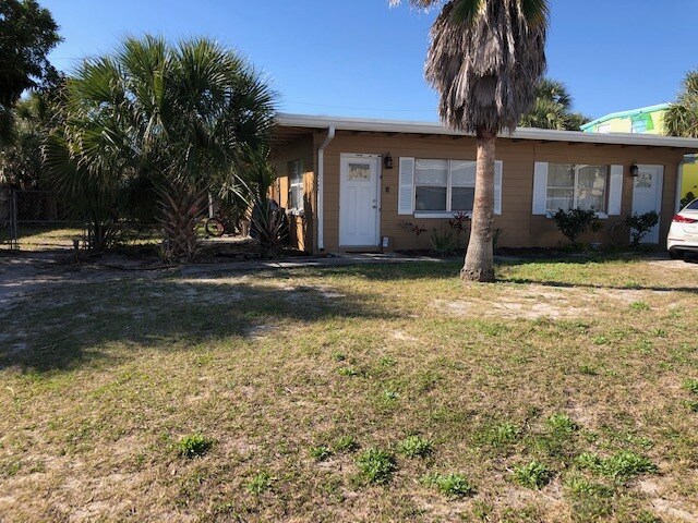 Front yard - 409 Tyler Ave