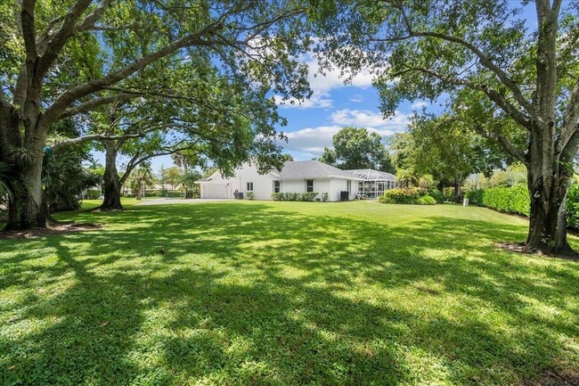 Foto del edificio - 15575 Woodmar Ct