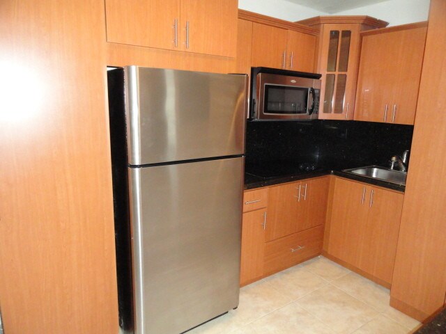 Foto del edificio - 7928 Harding Ave