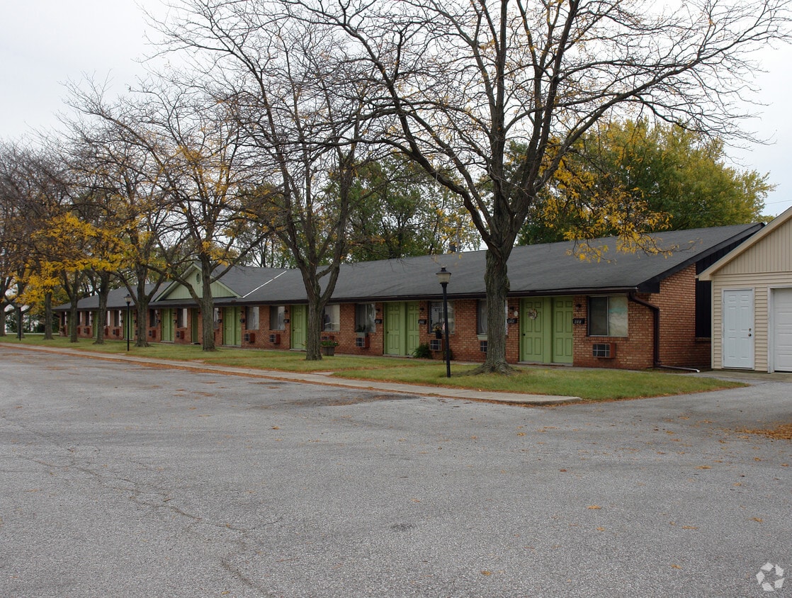 Building Photo - 911 Brookwood Ct