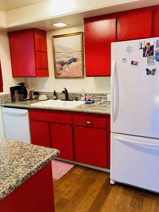 Foto del edificio - 1115 Creekside Way