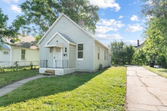 Building Photo - 5411 N 24th St